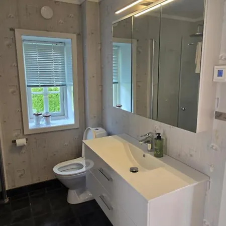Idyllisk, Landlig Hus Til Leie Leilighet *